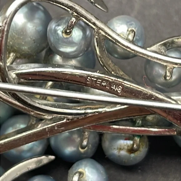Saltwater pearls blue brooch vintage sterling